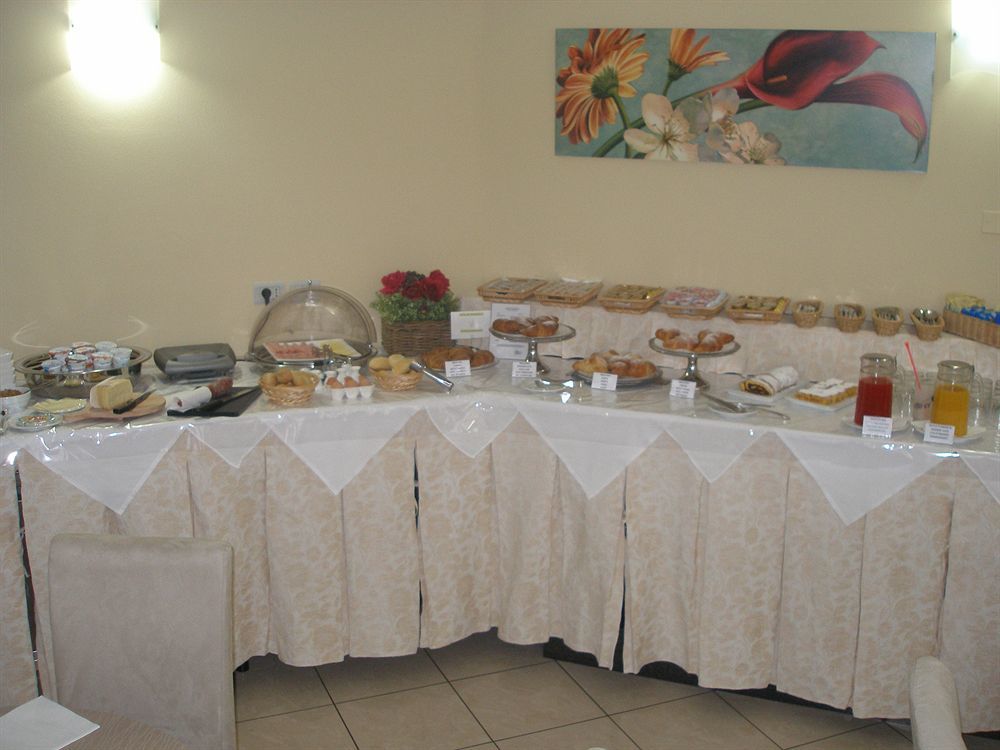 Hotel Bristol Pesaro Exterior photo